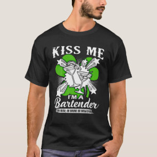 Grappig St Patricks Day Kus me dat ik een barman b T-shirt