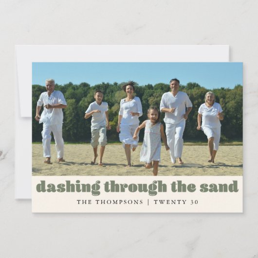 Grappig Strand Kerst Custom Familie Foto Groen Feestdagenkaart (Voorkant)