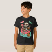 Grappig Summerween Skelet Drijvend In Flamingo Cut T-shirt (Voorkant volledig)