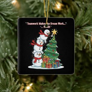 Grappig Teamwerk Sneeuwman "Redt het bijna" Kerstm Keramisch Ornament