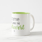 Grappig "Thuis is waar de Introvert is" Quote Mok (Voorkant rechts)