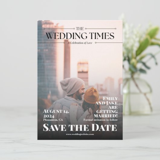 Grappig tijdschrift krant bruiloft foto save the date (Staand voorkant)