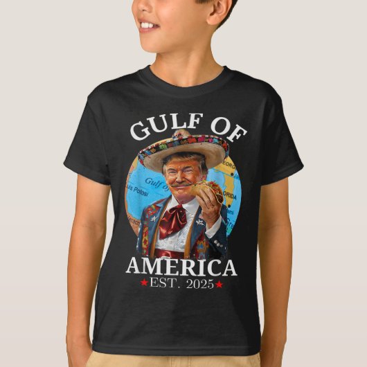 Grappig Trump Shirt Golf van Amerika EST 2025 (Voorkant)
