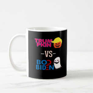 Grappig Trumpkin vs Boo Biden Halloween Design Cla Koffiemok