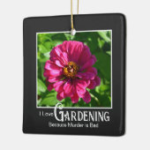 Grappig tuinieren gezegde roze bloemenzinnia madel keramisch ornament (Links)