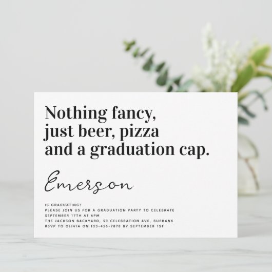Grappig Typografie Niets Fancy Afstudeerder Party Kaart (Staand voorkant)