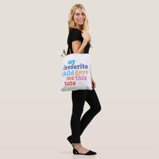 grappig UK moederdag favoriete kind Tote Bag (Op model)