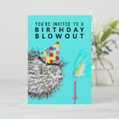 Grappig verjaardagsfeestje uitnodiging (Staand voorkant)