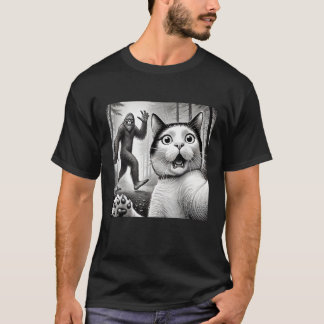 Grappig Verrast Bang Kat Het Nemen Van Selfie Met T-shirt