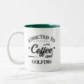 Grappig Verslaafd aan koffie en golfen Tweekleurige Koffiemok (Links)