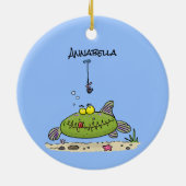 Grappig vethongerige groene visvisserij-cartoon keramisch ornament (Achterkant)