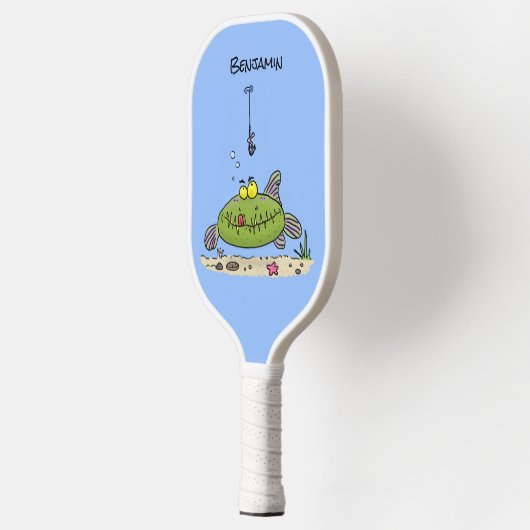 Grappig vethongerige groene visvisserij-cartoon pickleball paddle (Links)