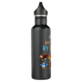 Grappig vogeltje dat gemakkelijk wordt afgeweken d waterfles (Links)