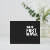 Grappig Wake Fast Herhaal Graphic Sarcastisch Briefkaart (Staand voorkant)