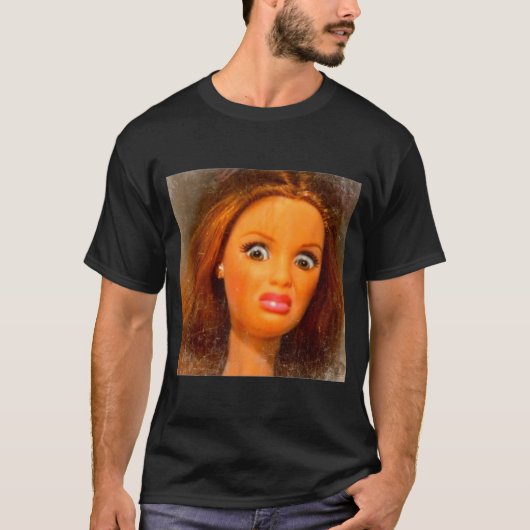 Grappig Walgelijk Poppengezicht Meme  T-shirt (Voorkant)