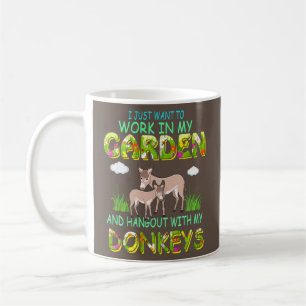 Grappig werk in mijn tuin en met Donkeys Koffiemok