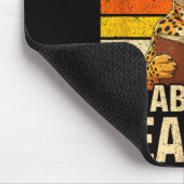Grappig wild over het lezen van retro cheeta boek  muismat (Hoek)