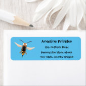 Grappig woedende wesp cartoon illustratie etiket (Insitu)