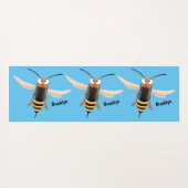 Grappig woedende wesp cartoon illustratie yogamat (Achterkant (horizontaal))