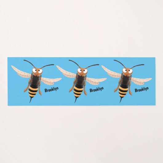 Grappig woedende wesp cartoon illustratie yogamat (Achterkant (horizontaal))