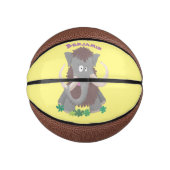 Grappig wollig mammoth cartoon illustratie basketbal (Voorkant)