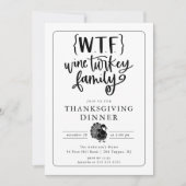 Grappig WTF Wijn Turkije Familie Thanksgiving Dine Kaart (Voorkant)