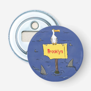 Grappig zee vogel omringd door cartoon van haaien button flesopener