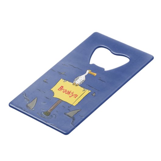 Grappig zee vogel omringd door cartoon van haaien creditkaart flessenopener (Voorkant Gekanteld)