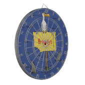 Grappig zee vogel omringd door cartoon van haaien dartbord (Voorkant Links)