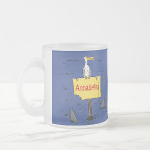 Grappig zee vogel omringd door cartoon van haaien matglas koffiemok