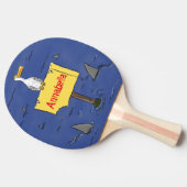 Grappig zee vogel omringd door cartoon van haaien tafeltennisbatje (Zijkant)