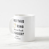 Grappig 'Ziet deze Ring er Verloofd uit?' Koffiemok (Voorkant links)