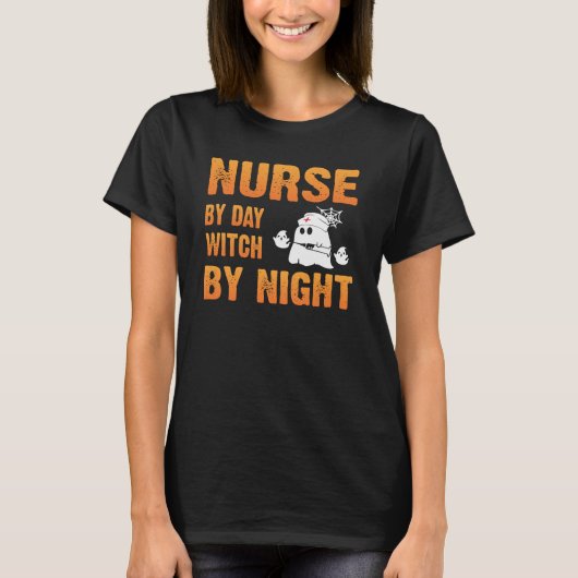 Grappig zuster per dag heks van nacht Halloween T-shirt (Voorkant)
