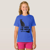 Grappig zwart kat met de halloween-heks t-shirt (Voorkant volledig)