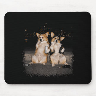 Grappige 2 Rokkende Corgi Honden Drinken Bier Meme Muismat