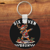 Grappige 67 Kerstmis Zes Zeven Meme Dabbing Rendie Sleutelhanger (Voorkant)