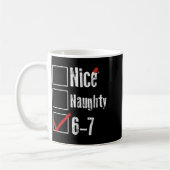 Grappige 6-7 Meme Leuk Stout 67 Kerstmis Brain Rot Koffiemok (Links)