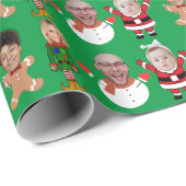 Grappige aangepaste familie gezicht foto kerstcade cadeaupapier (Rol Hoek)