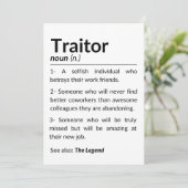 Grappige afscheidsmedewerker, collega die baan ver feestdagenkaart (Staand voorkant)