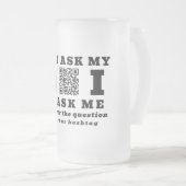 Grappige AI Tech Specialist – Gepersonaliseerde QR Matglas Bierpul (Voorkant rechts)