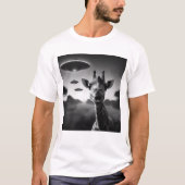 Grappige Alien Giraffe UFO Racoon Selfie met UFO's T-shirt (Voorkant)