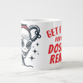 Grappige alien injectienaald dosis realiteit grote koffiekop (Voorkant)