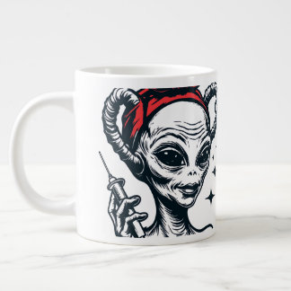 Grappige alien injectienaald dosis realiteit grote koffiekop