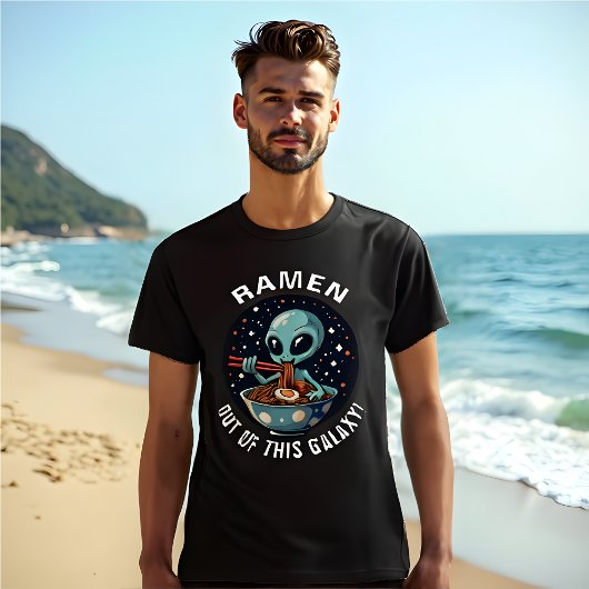 Grappige Alien uit deze Galaxy Ramen Lover T-shirt