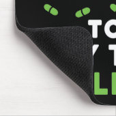 Grappige apotheker tellen pillen om de rekeningen  muismat (Hoek)