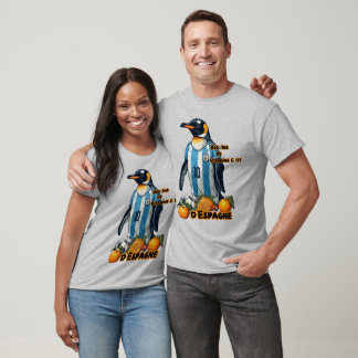Grappige Argentijnse Pinguïn die Voetbal speelt op T-shirt