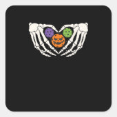 Grappige augurk Halloween Skelet Handen Hart Pompo Vierkante Sticker (Voorkant)