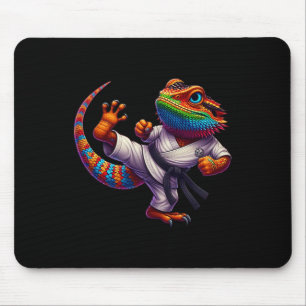 Grappige baardagaam High Kick Karate Samurai Ninj Muismat