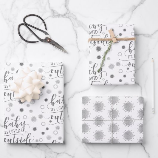 Grappige BABY ITS COVID BUITEN Zilveren Glitter Inpakpapier Vel (Voorkant)