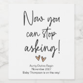 Grappige Baby Zwangerschapsaankondiging voor famil Wijn Etiket (Enkel label)